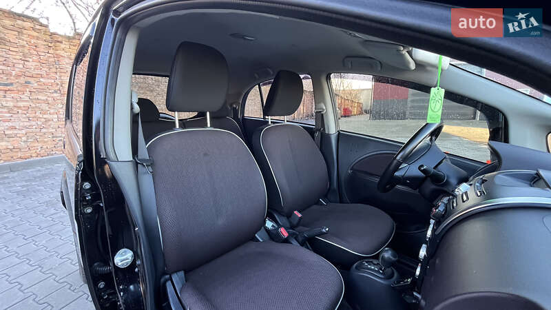 Хэтчбек Mitsubishi i-MiEV 2015 в Дубно