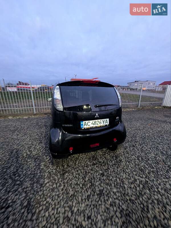 Хэтчбек Mitsubishi i-MiEV 2012 в Луцке