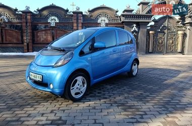 Хэтчбек Mitsubishi i-MiEV 2010 в Звягеле