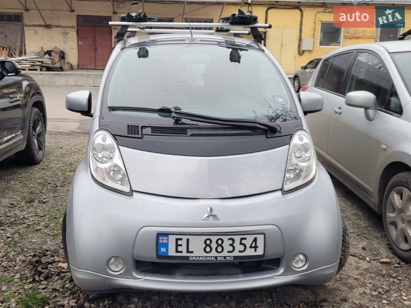 Mitsubishi i-MiEV 2016