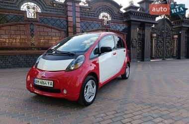 Хэтчбек Mitsubishi i-MiEV 2011 в Звягеле