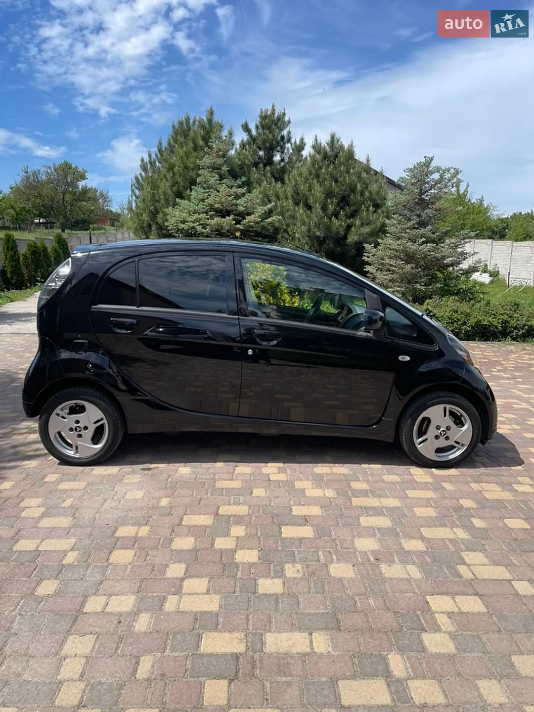 2011 Mitsubishi i-MiEV - мініатюра 5