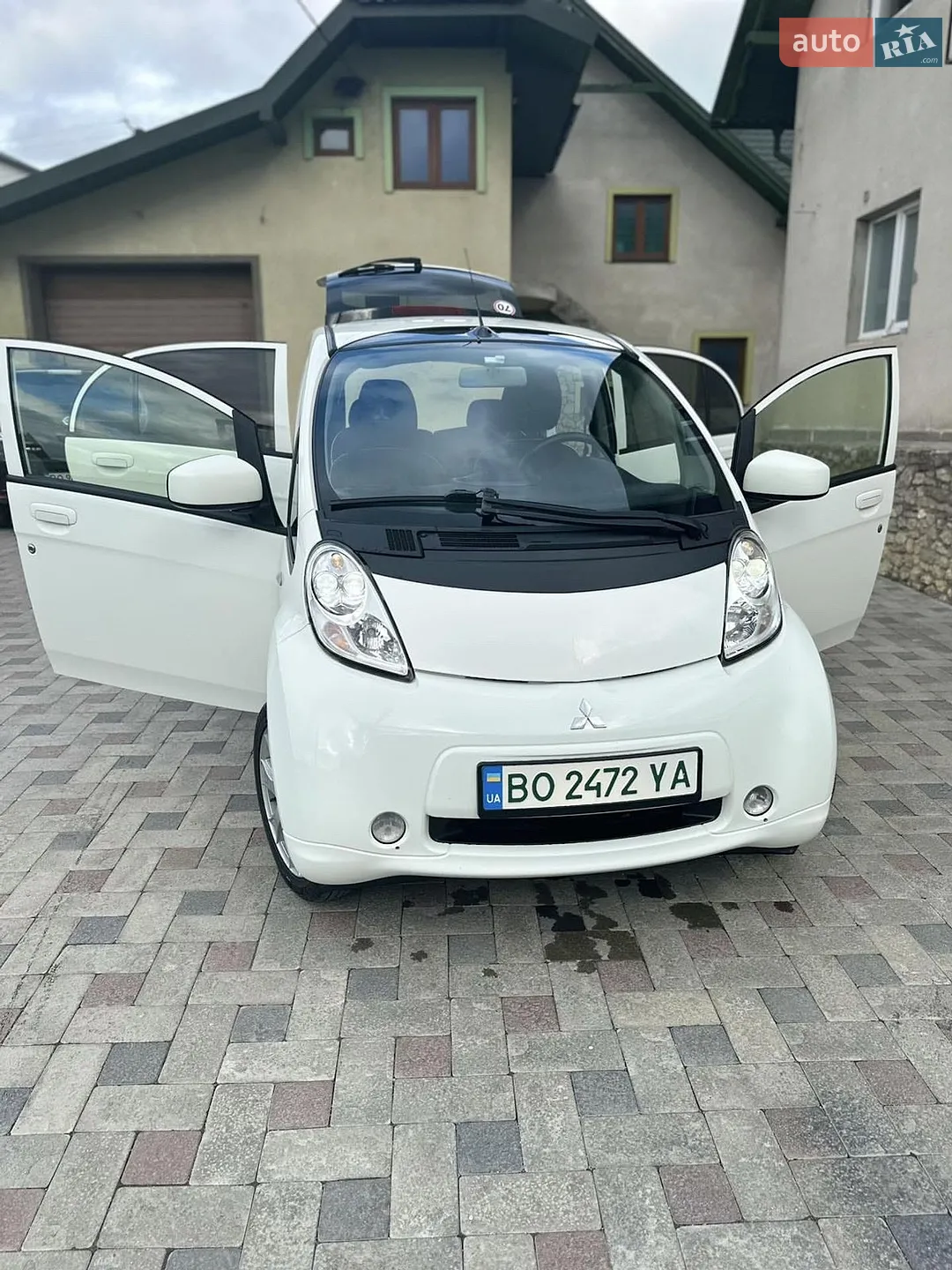 2015 Mitsubishi i-MiEV - фото 1