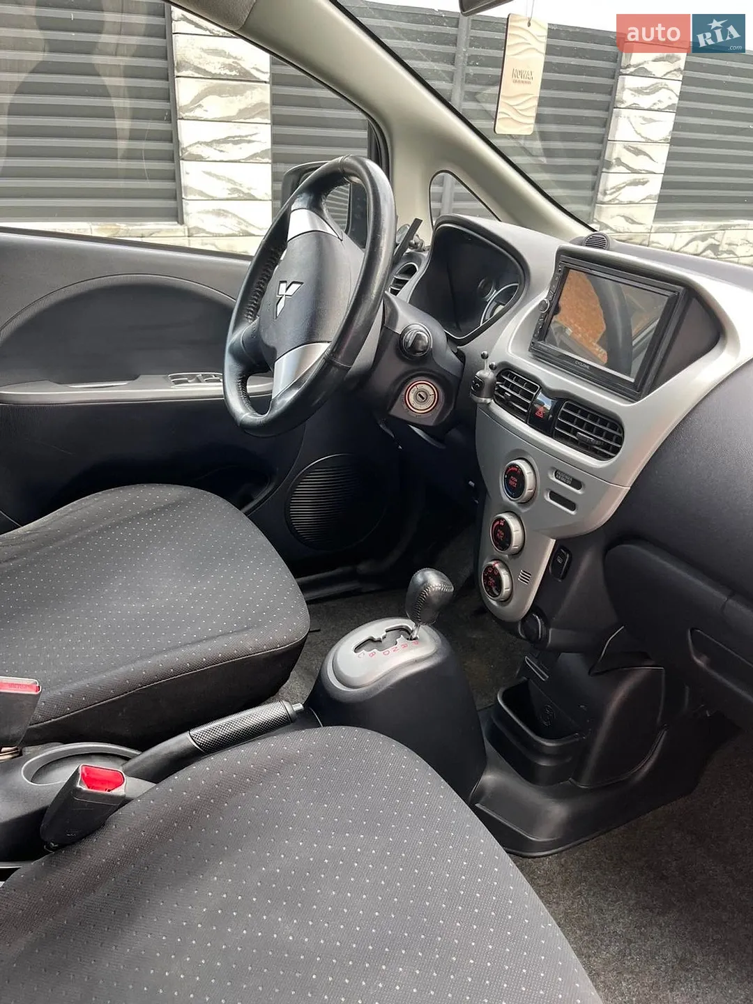 2011 Mitsubishi i-MiEV - мініатюра 17