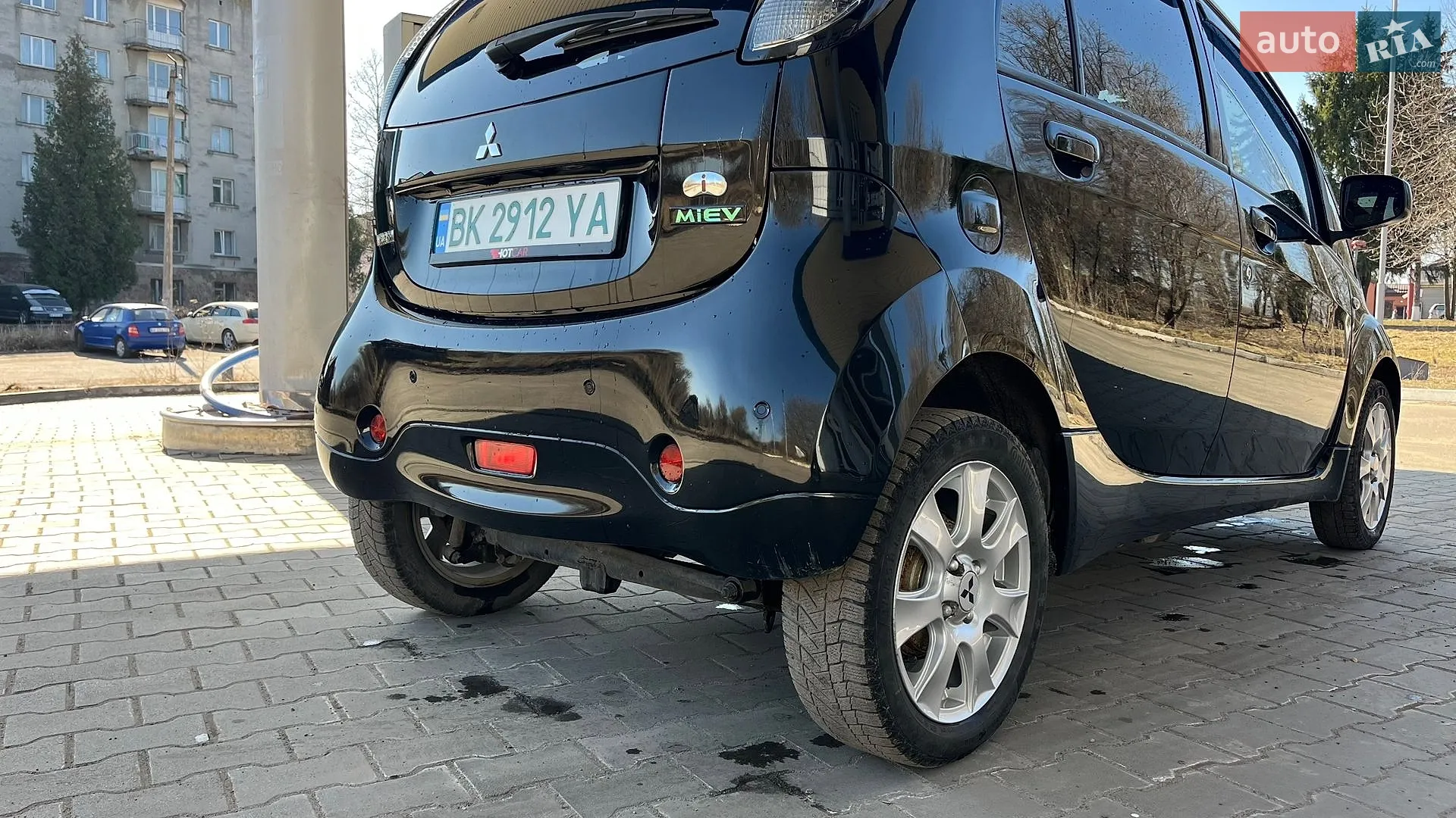 2015 Mitsubishi i-MiEV - мініатюра 13