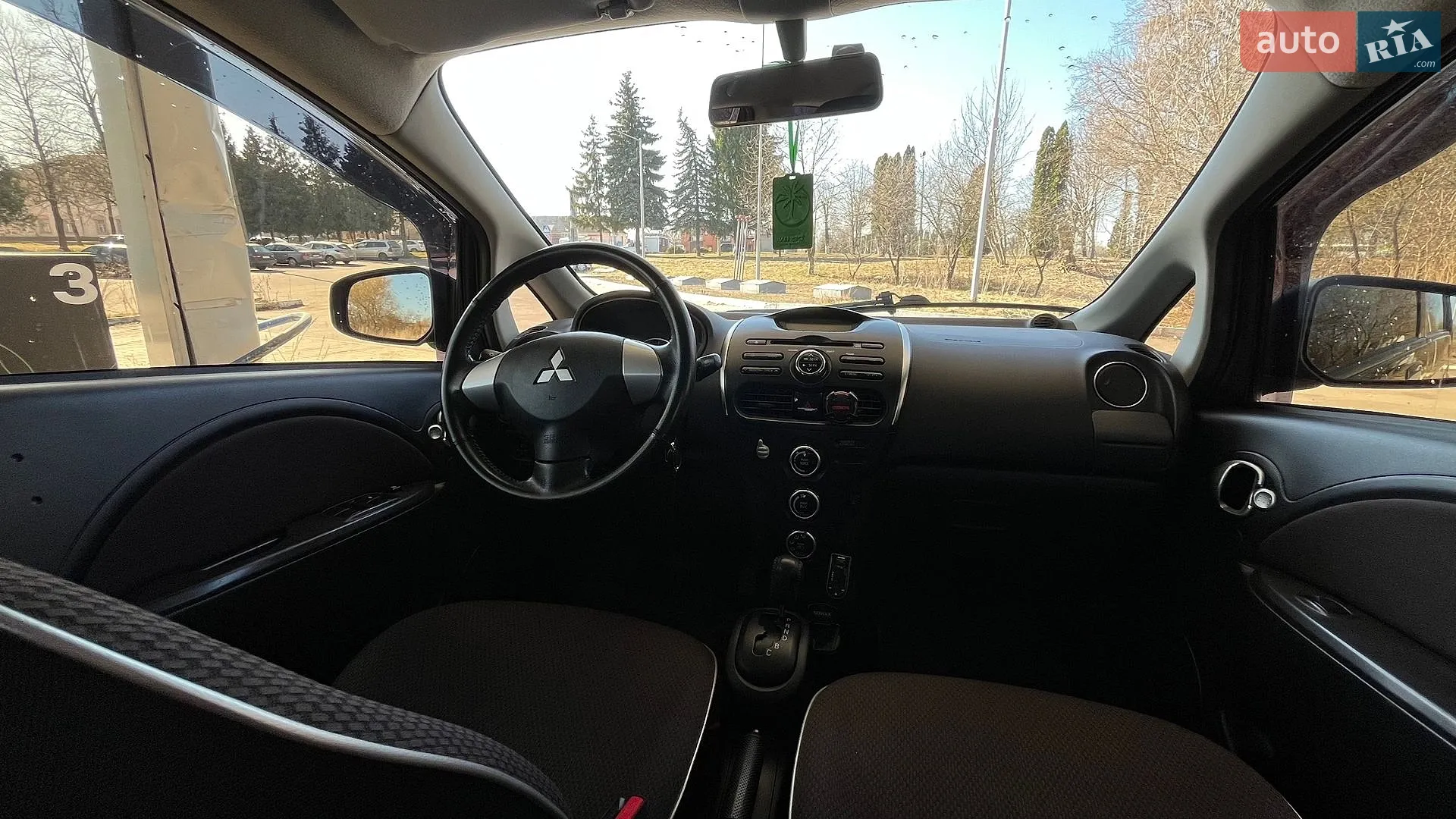 2015 Mitsubishi i-MiEV - мініатюра 21
