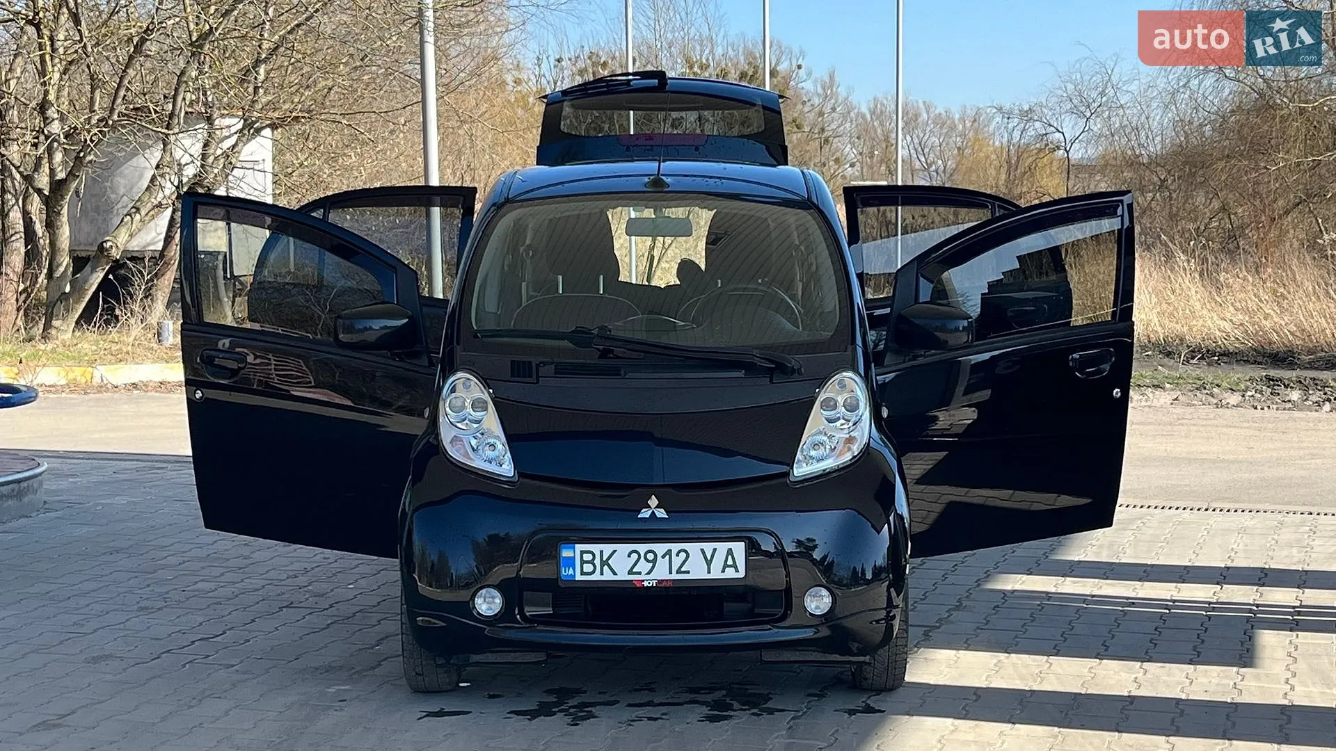 2015 Mitsubishi i-MiEV - мініатюра 12