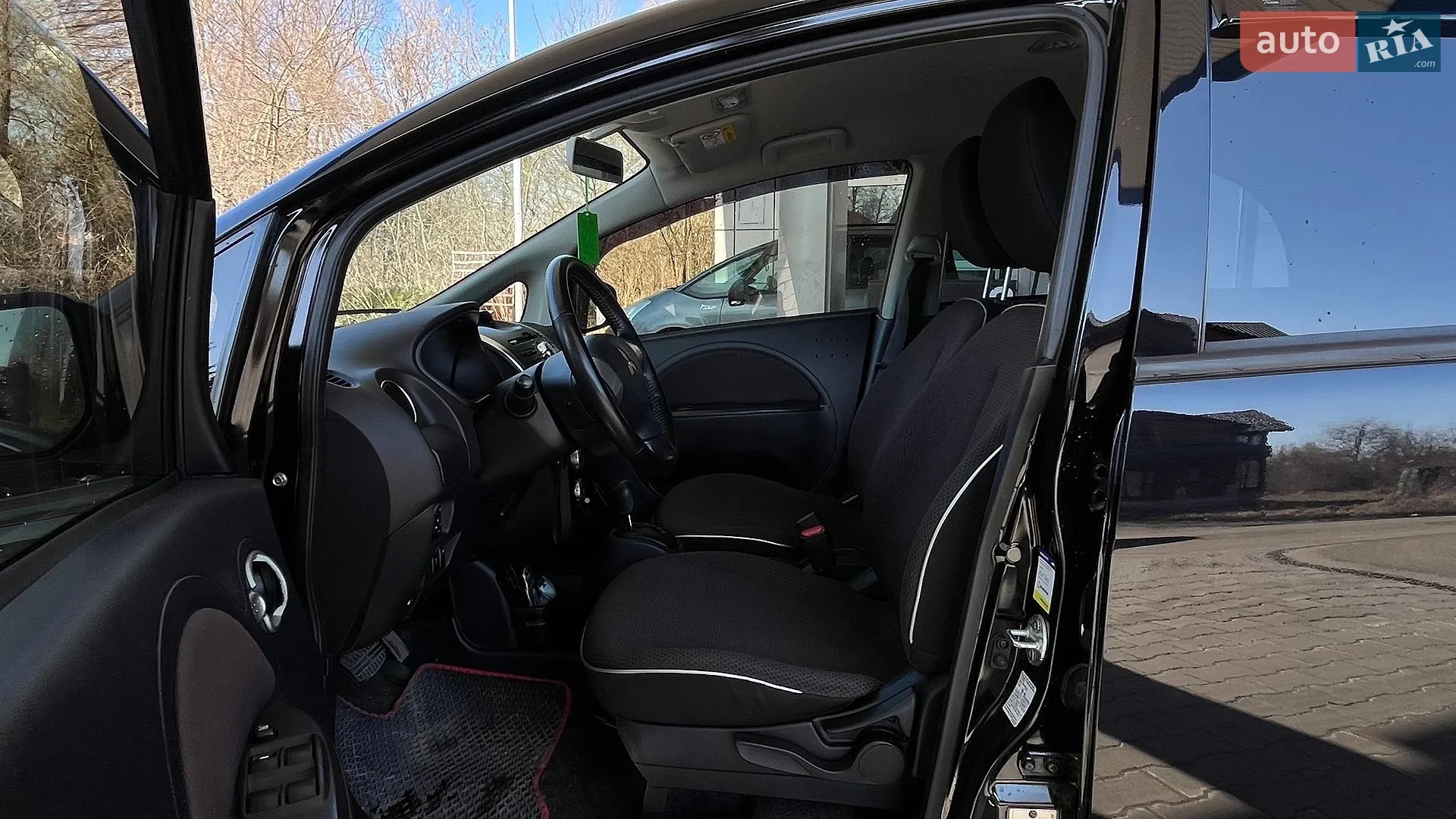 2015 Mitsubishi i-MiEV - мініатюра 19