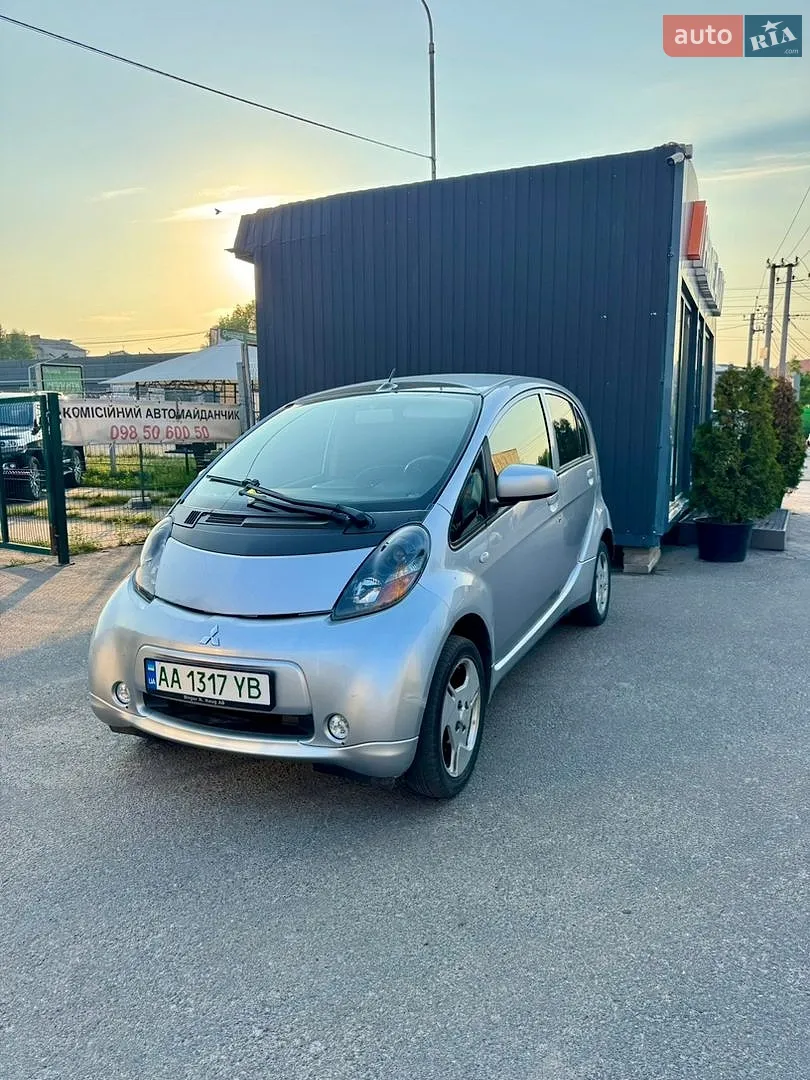 2012 Mitsubishi i-MiEV - мініатюра 4