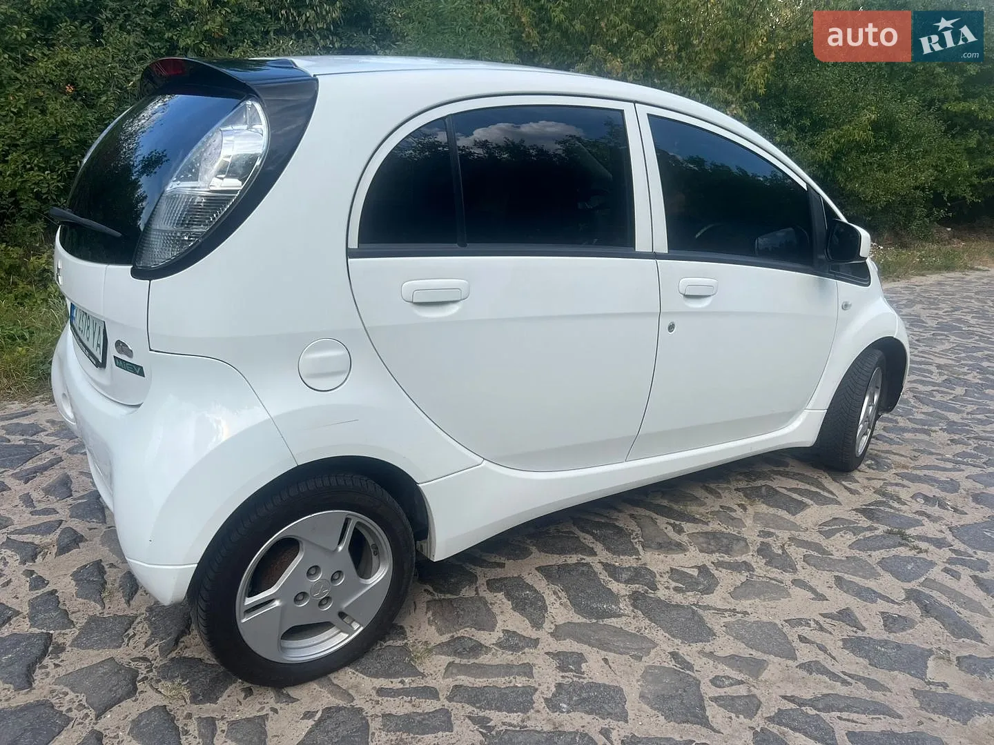 2012 Mitsubishi i-MiEV - мініатюра 2