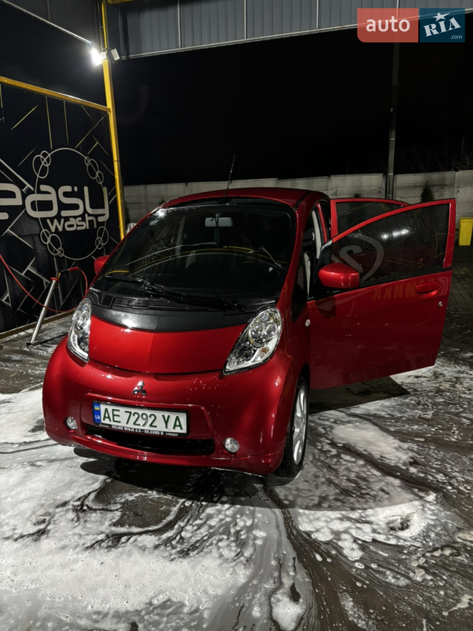2017 Mitsubishi i-MiEV - мініатюра 17