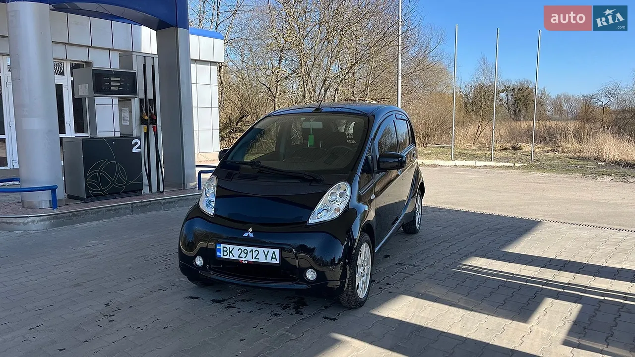 2015 Mitsubishi i-MiEV - мініатюра 40