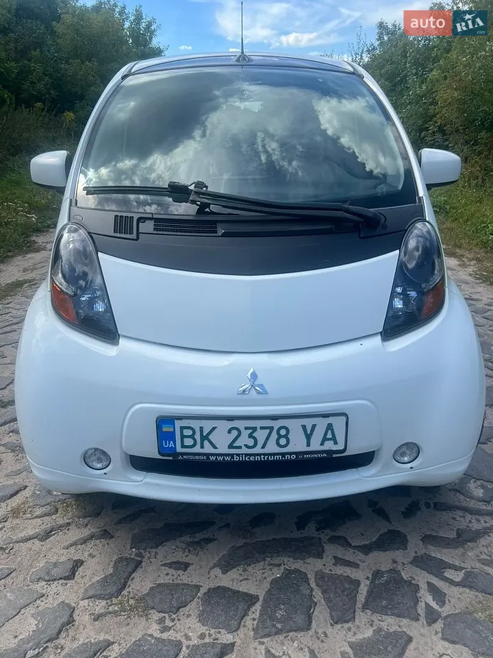 2012 Mitsubishi i-MiEV - мініатюра 11