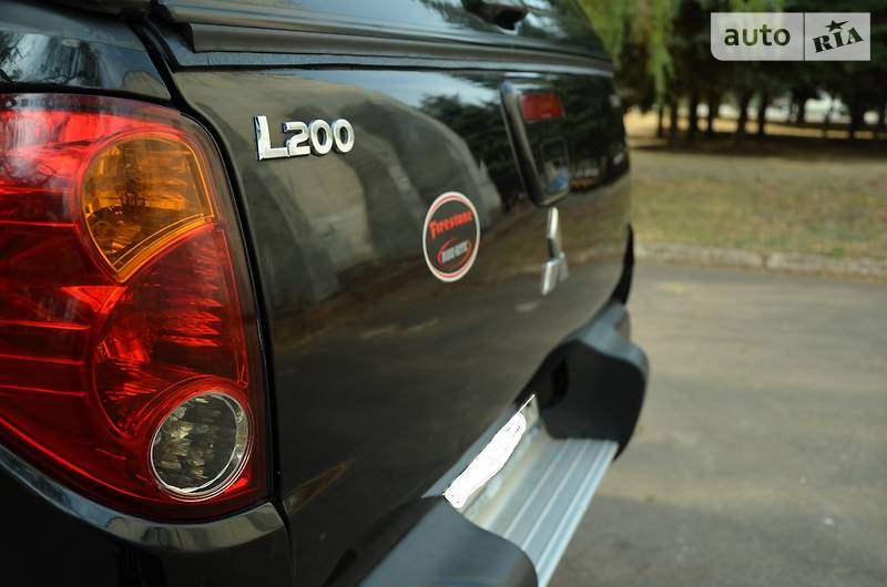 Внедорожник / Кроссовер Mitsubishi L 200 2008 в Кривом Роге