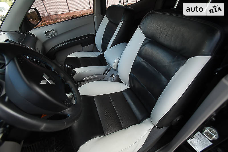 Пикап Mitsubishi L 200 2008 в Сваляве