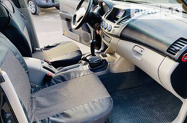 Позашляховик / Кросовер Mitsubishi L 200 2008 в 