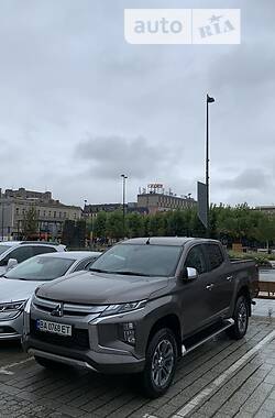 Пикап Mitsubishi L 200 2021 в Новомиргороде