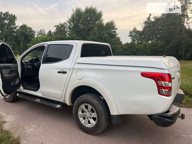 Пікап Mitsubishi L 200 2016 в Житомирі фото Пікап Mitsubishi L 200 2016 в Житомирі