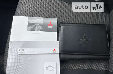 Пікап Mitsubishi L 200 2021 в 
