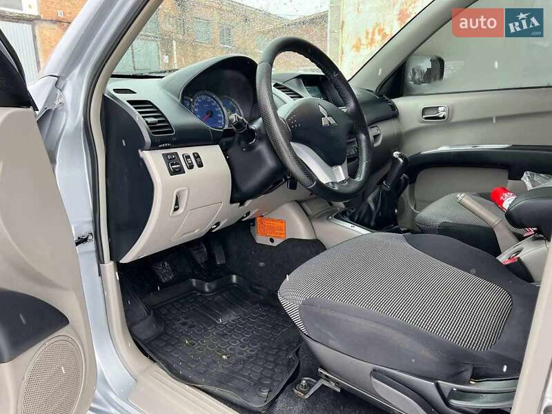 Пікап Mitsubishi L 200 2007 в Славському