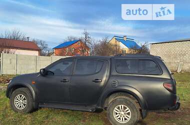 Пікап Mitsubishi L 200 2007 в Дніпрі