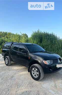 Пикап Mitsubishi L 200 2007 в Смеле