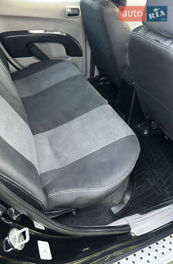 Пикап Mitsubishi L 200 2011 в 