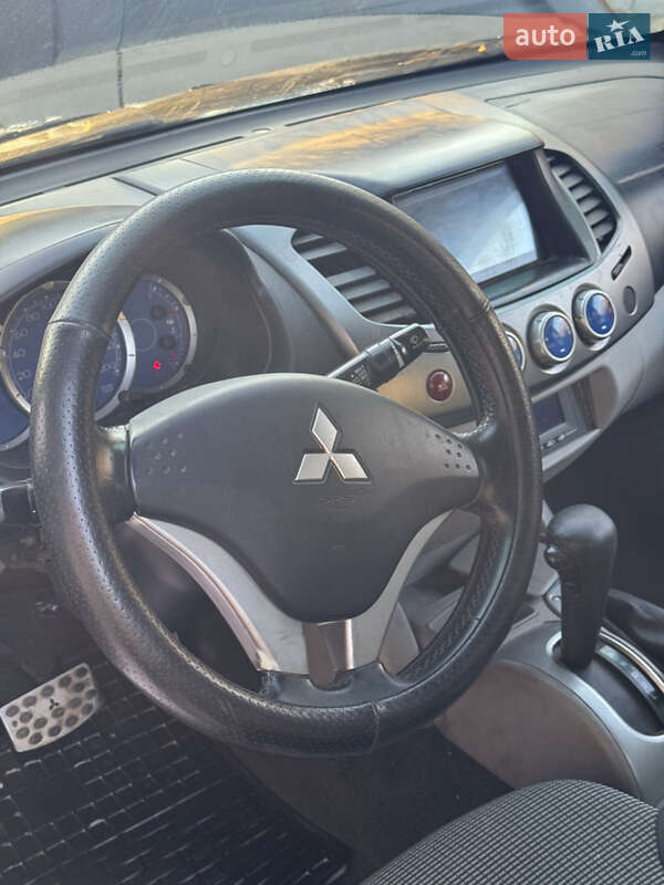 Пикап Mitsubishi L 200 2008 в Кременчуге