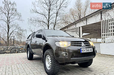 Пікап Mitsubishi L 200 2015 в Дніпрі