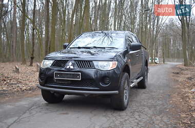 Пікап Mitsubishi L 200 2008 в Києві