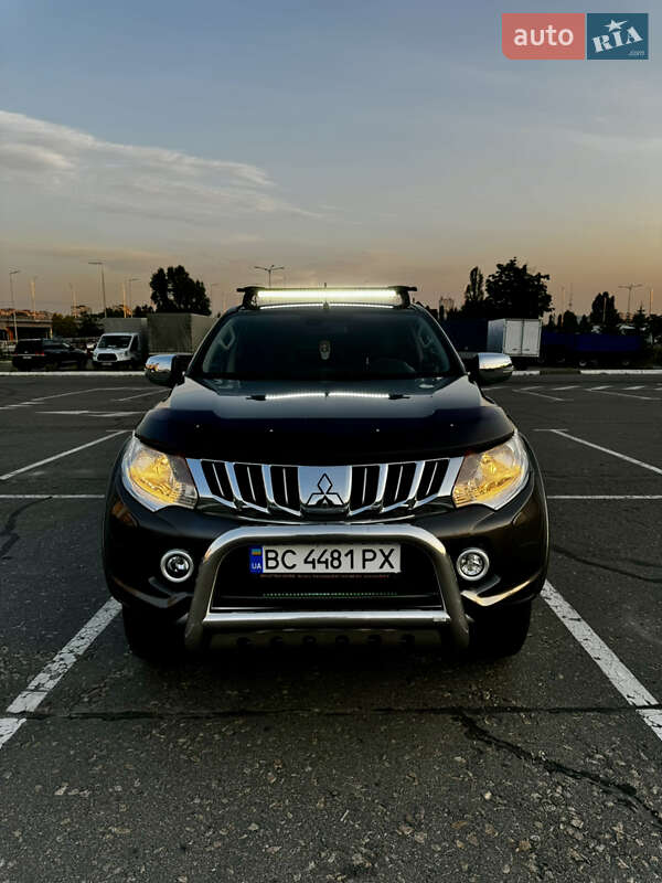 Пікап Mitsubishi L 200 2016 в Києві