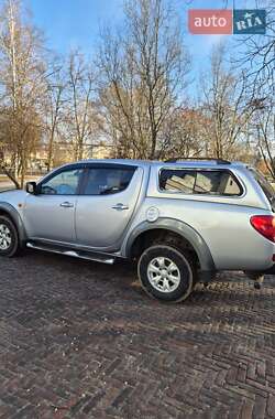 Пикап Mitsubishi L 200 2011 в Конотопе