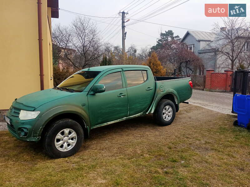 Пикап Mitsubishi L 200 2014 в Львове