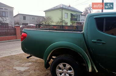Пикап Mitsubishi L 200 2014 в Львове