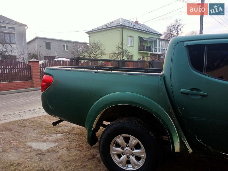 Пикап Mitsubishi L 200 2014 в Львове