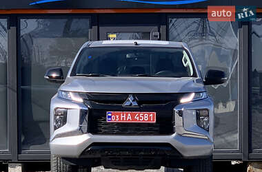 Пикап Mitsubishi L 200 2023 в Львове