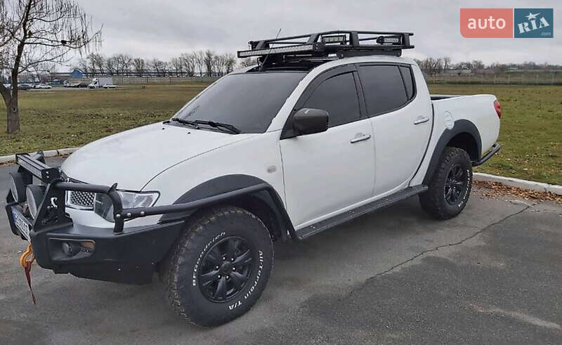 Пикап Mitsubishi L 200 2011 в Вознесенске