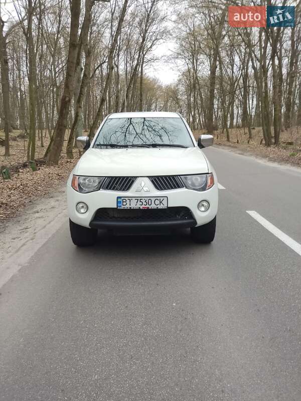 Mitsubishi L 200 2007