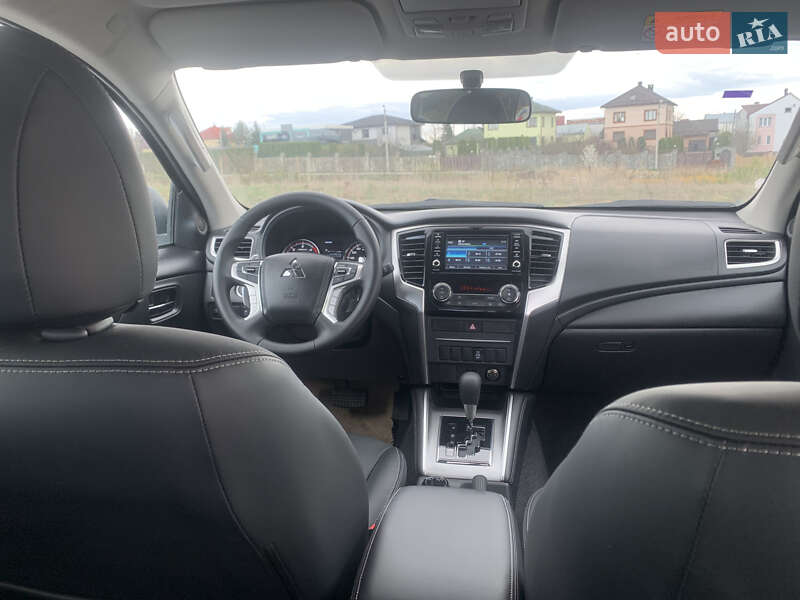 Пикап Mitsubishi L 200 2023 в Львове