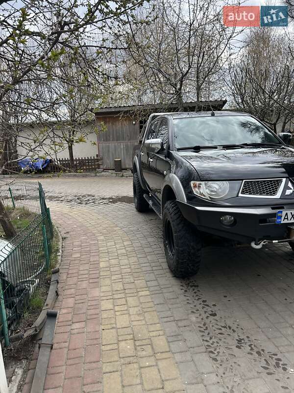 Пикап Mitsubishi L 200 2011 в Харькове фото 3 Пикап Mitsubishi L 200 2011 в Харькове