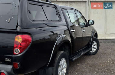 Пикап Mitsubishi L 200 2013 в 