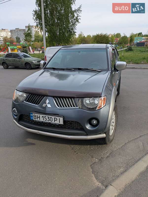 Mitsubishi L 200 2007