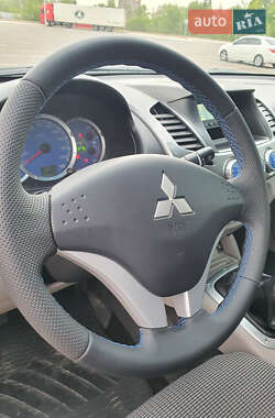 Пикап Mitsubishi L 200 2008 в 