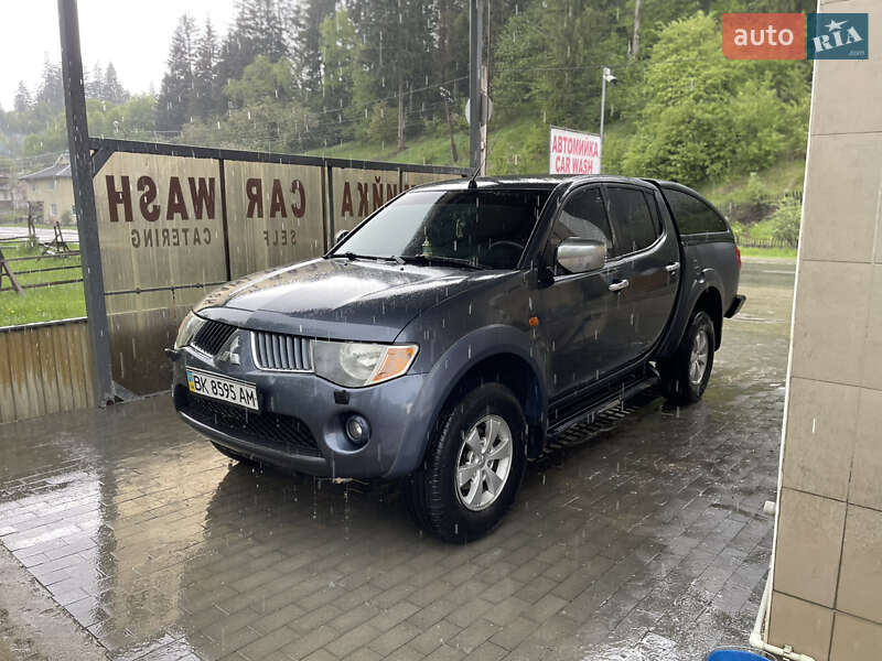 Пикап Mitsubishi L 200 2008 в Ивано-Франковске фото Пикап Mitsubishi L 200 2008 в Ивано-Франковске
