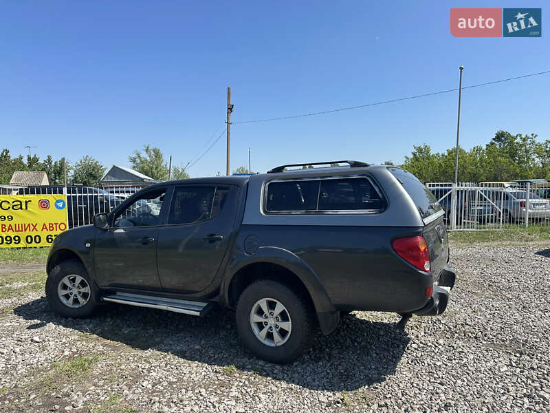 Пікап Mitsubishi L 200 2013 в Павлограді