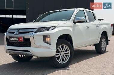 Пикап Mitsubishi L 200 2019 в Львове