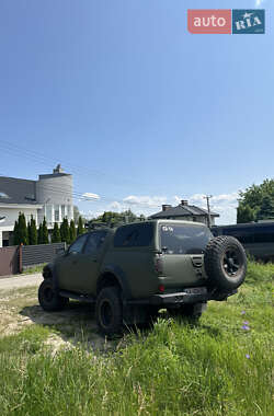 Пикап Mitsubishi L 200 2012 в 