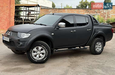 Пикап Mitsubishi L 200 2011 в Сумах
