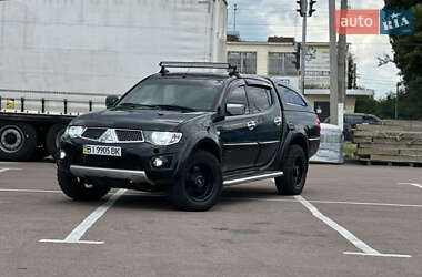 Пікап Mitsubishi L 200 2011 в Житомирі