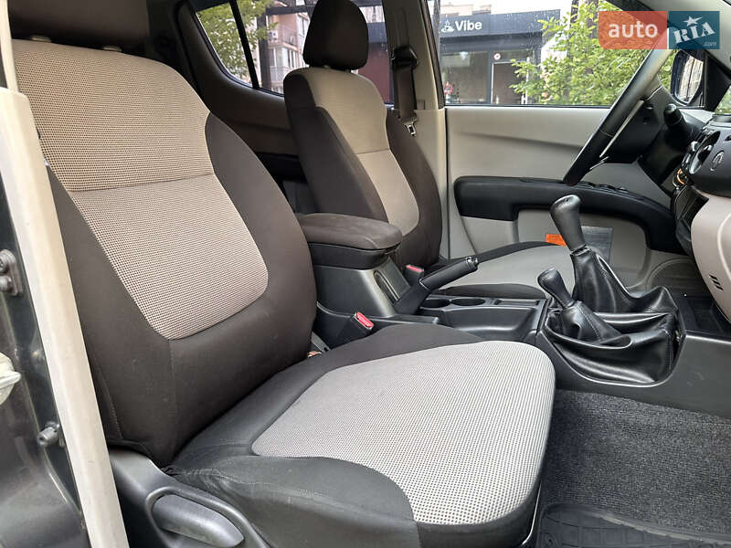 Пикап Mitsubishi L 200 2013 в Киеве